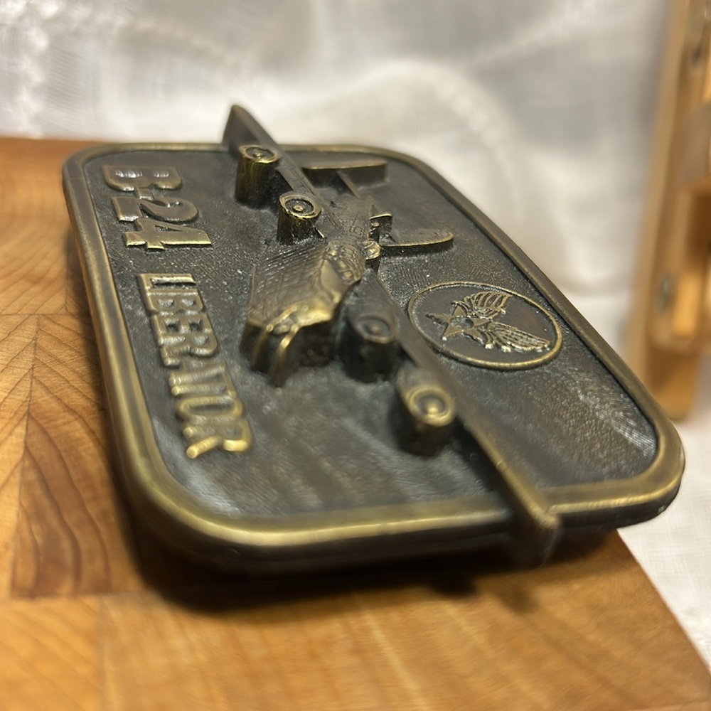 Vintage B-24 Liberator Military Collector Series belt buckle - Picture 10 of 10
